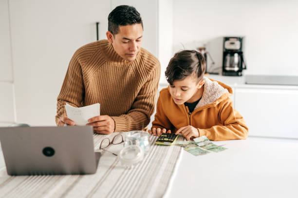 Enseñanza de Finanzas a Tus Hijos 