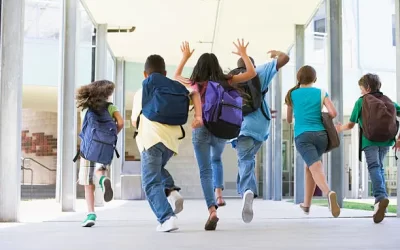 Consejos para que el regreso a clases no afecte tu bolsillo: Ahorra inteligentemente con Solventa